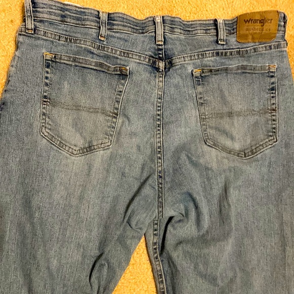Men's Wrangler authentics Jeans - 36 x 34 - Picture 5 of 6